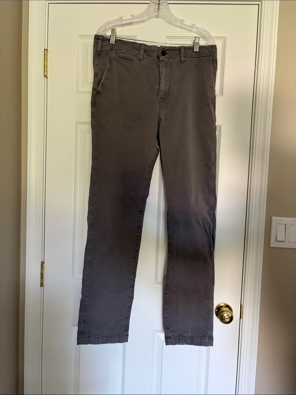 American Eagle Men's Dark Gray Khakis